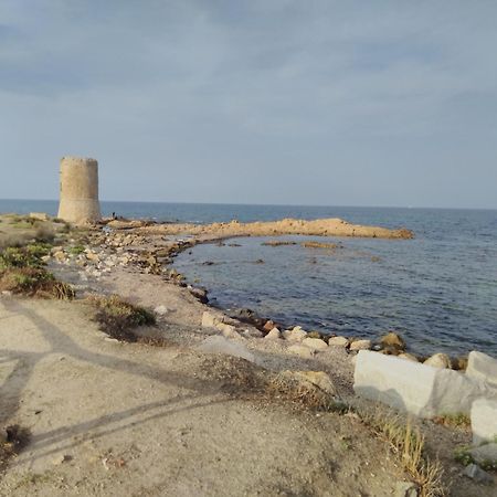 Sulla Spiaggia Ла-Калетта Екстер'єр фото
